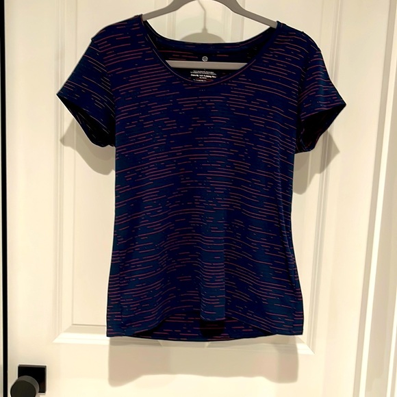 Breathable stretchy t shirt - Picture 1 of 4